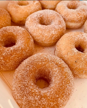 6 Pack Cinnamon Donut