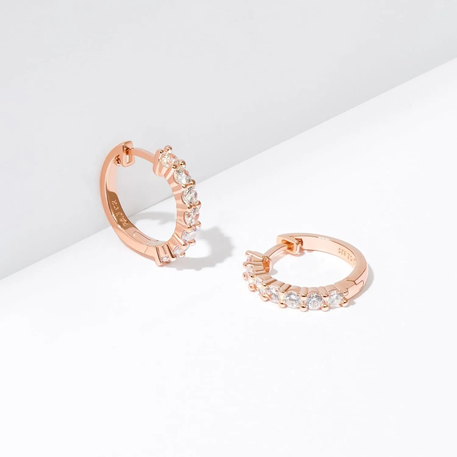 Amazon Essentials Sterling Silver Hinged Huggie Hoop Earrings (previously Amazon Collection)