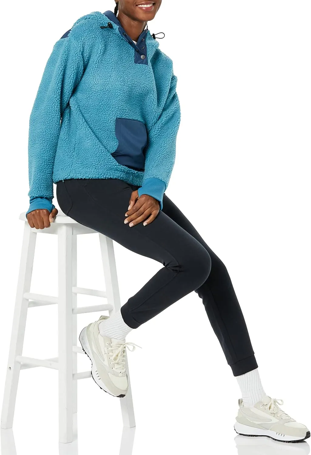 Amazon Essentials Women's Teddy Fleece Quarter Button Hooded Jacket