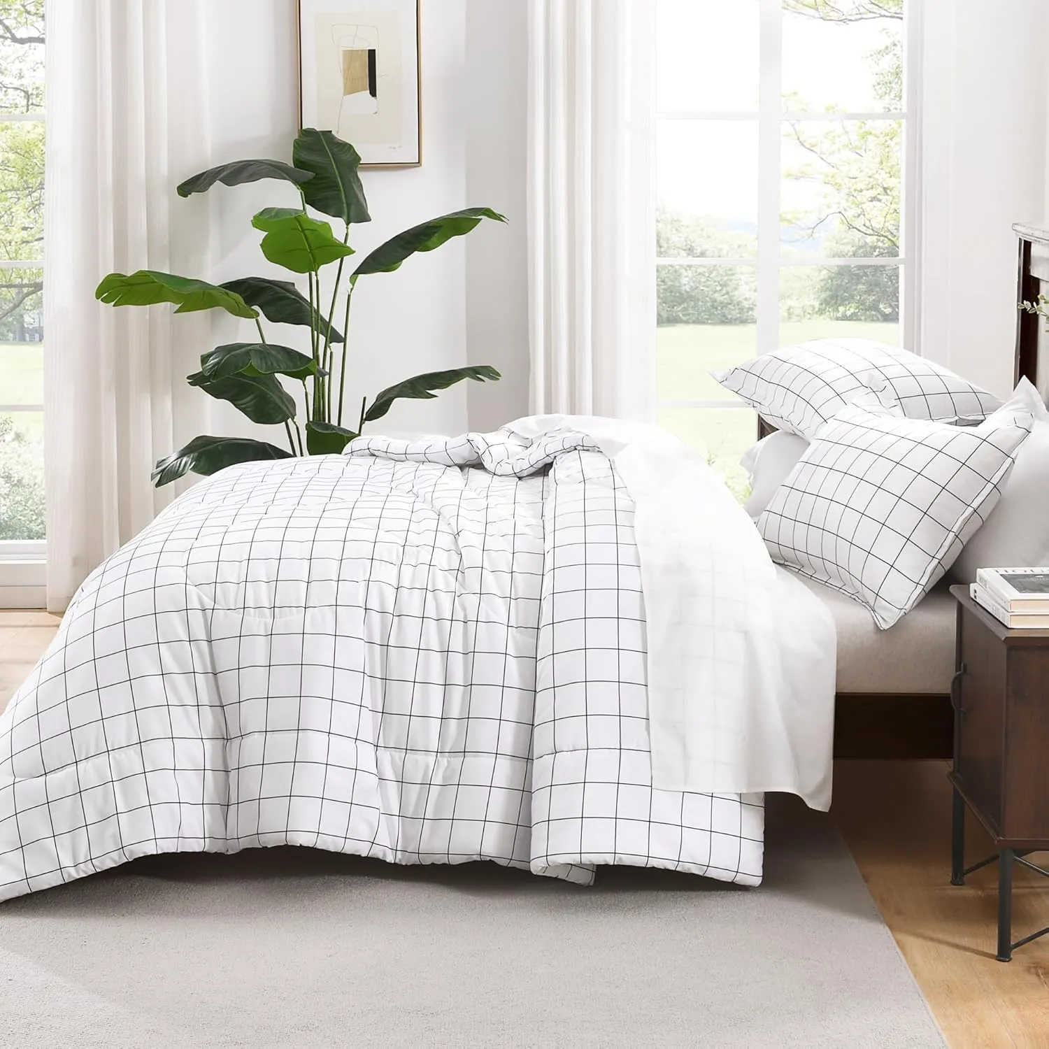 Andency White Grid Comforter Set King Size (104x90 Inch), 3 Pieces(1 Grid Comforter and 2 Pillowcases), Summer Lightweight Microfiber Down Alternative White Comforter with Black Lines