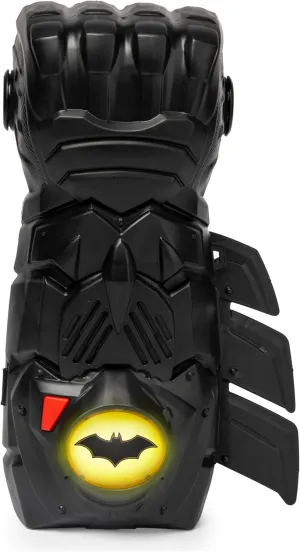 Batman, Interactive Gauntlet with Over 15 Phrases and Sounds, Kids Toys for Boys Aged 4 and Up