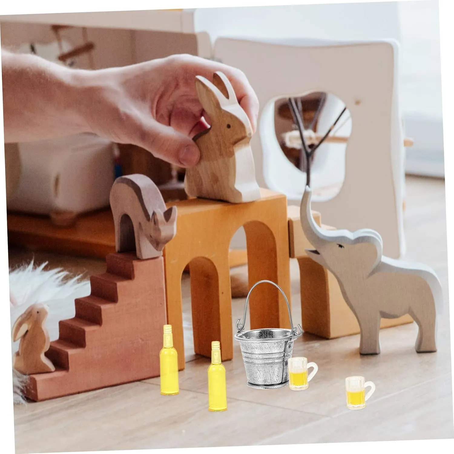 BESPORTBLE 1 Set Mini Beer Cups Miniature Scene Model Adornment with Beer Bottle and Mini Cups for Dollhouse Decoration for Miniature Landscaping and DIY Projects