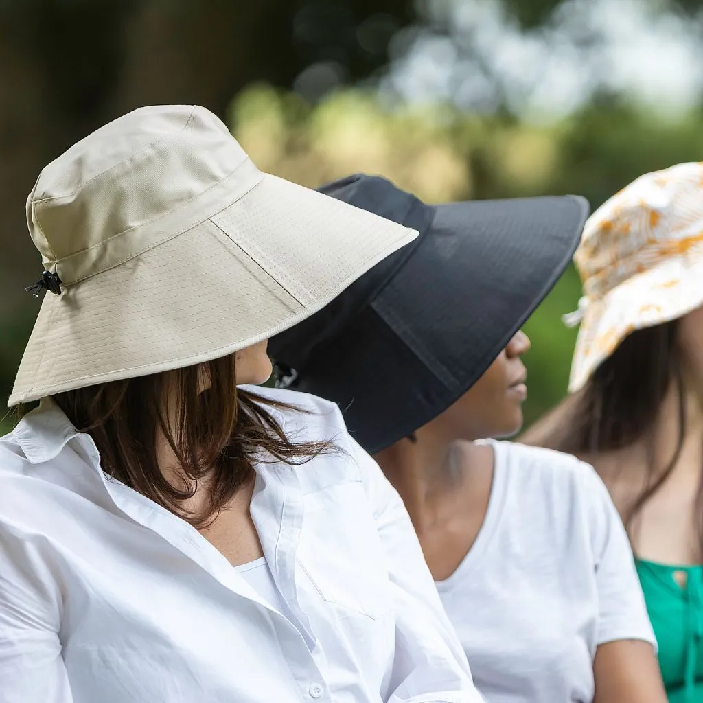 Bucket Hat 14cm Brim BEIGE with chin strap