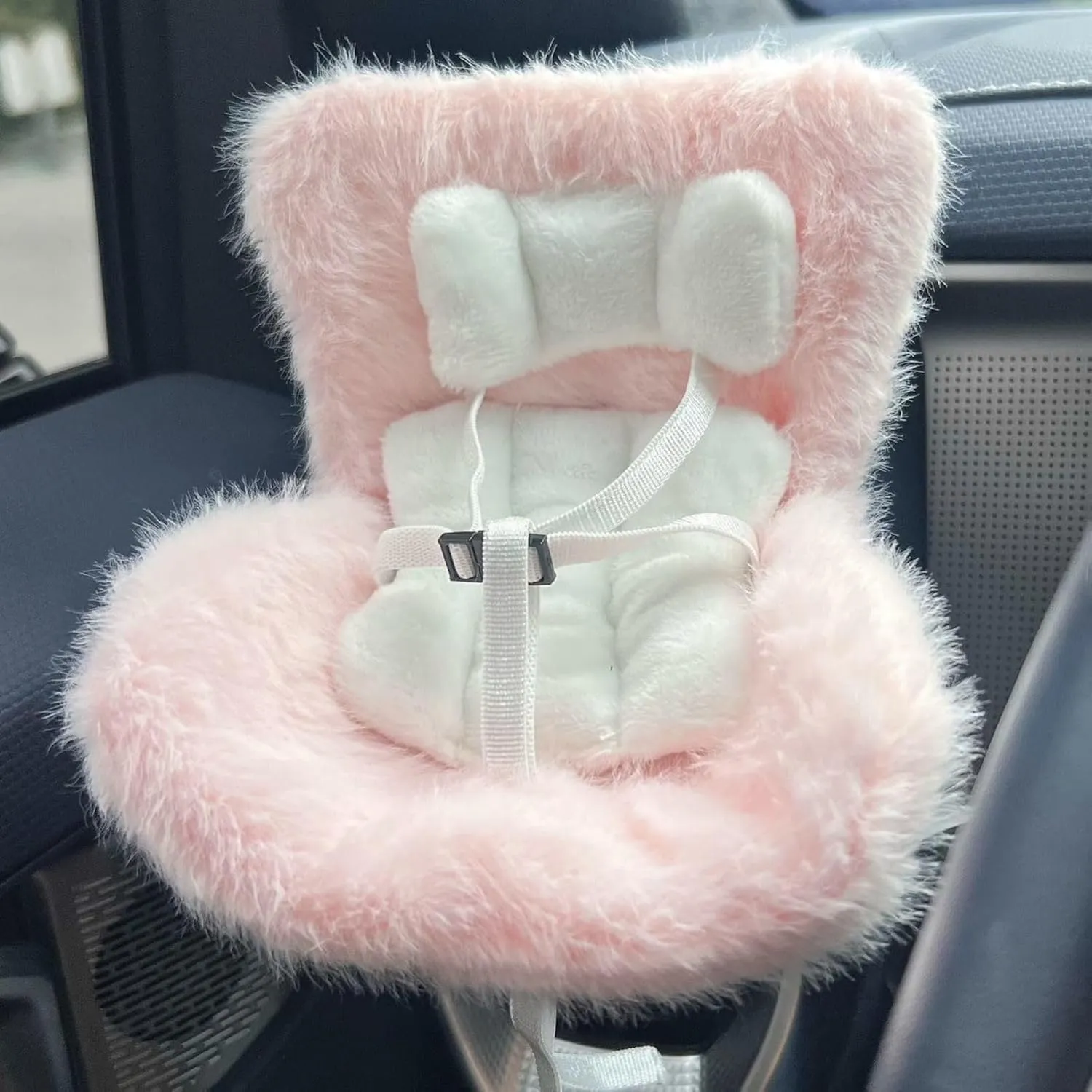 Car Seat for Labubu Doll with air Vent Clip,Cute,Functional Safety Seat for 3.94-6.69" (10-17cm) Dolls,Furry Cushion Car Ornament Display Accessory for Doll Fans and Collectors (Pink)