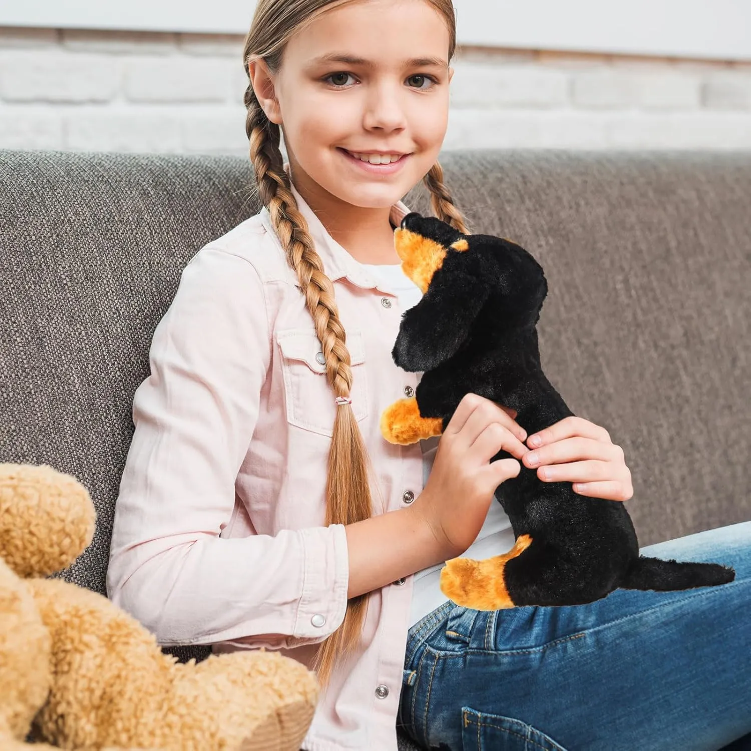 Dachshund Dog Plush Stuffed Animal Sausage Dog Soft 3D Pom Plush for Girls Birthday Xmas Gift Bedtime Rest Chair Bolster Nursery Decoration (Black and Tan)
