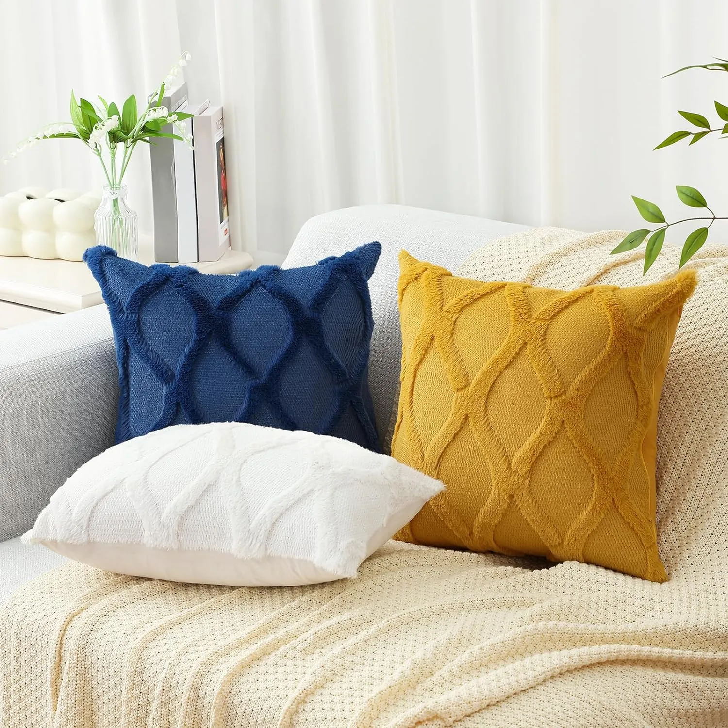 decorUhome Throw Pillow Covers 18x18 Inch Set of 2, Soft Plush Faux Fur Wool Dark Blue Couch Pillow Covers, Decorative Neutral Pillow Cases for Bed Sofa Living Room Home Decor