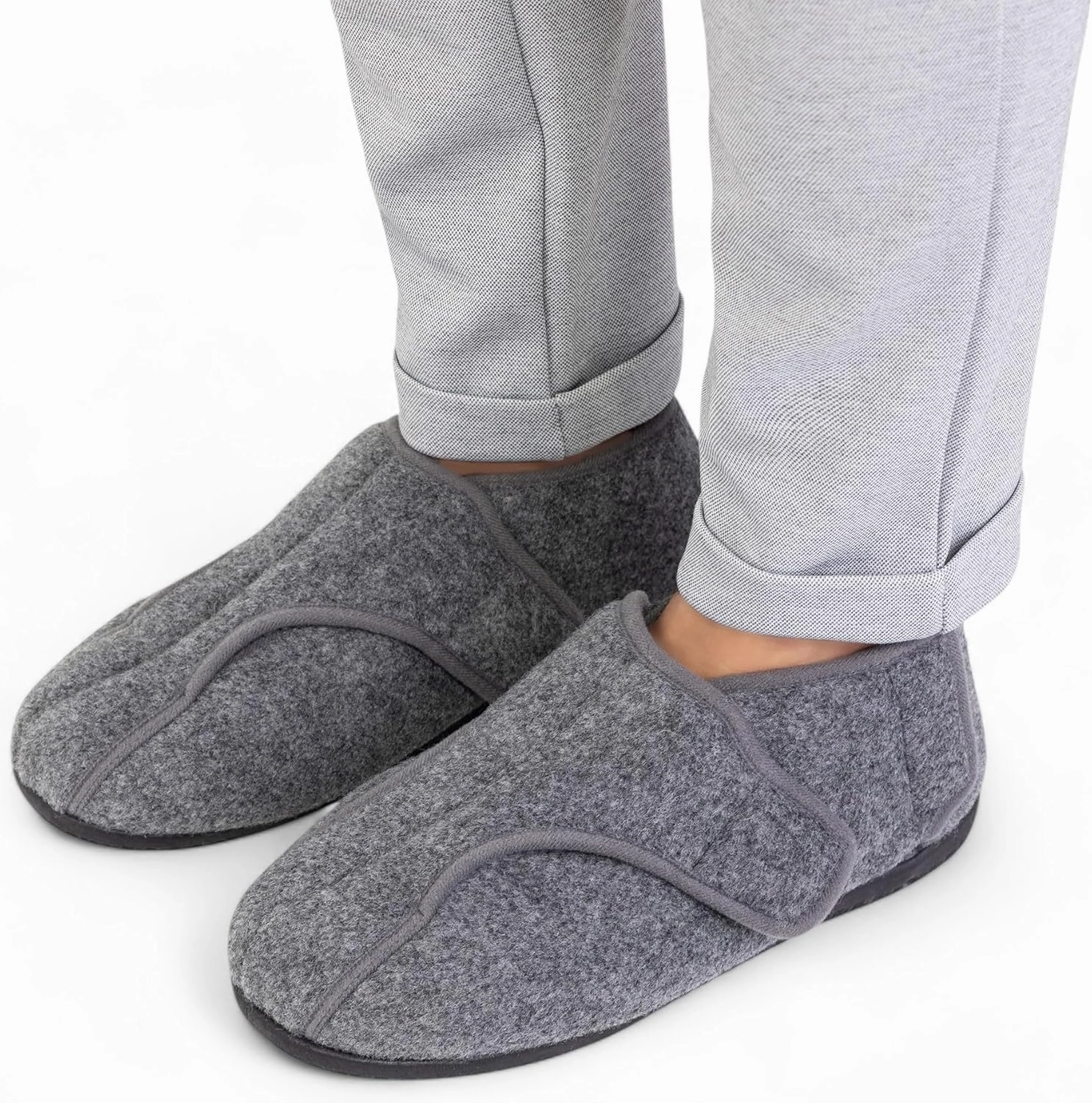 Diabetic Shoes for Men Extra Wide Width Adjustable Men's Diabetic Shoes with Plush Lining Diabetic Slippers for Men Extra Wide Width Foot Pain Relief