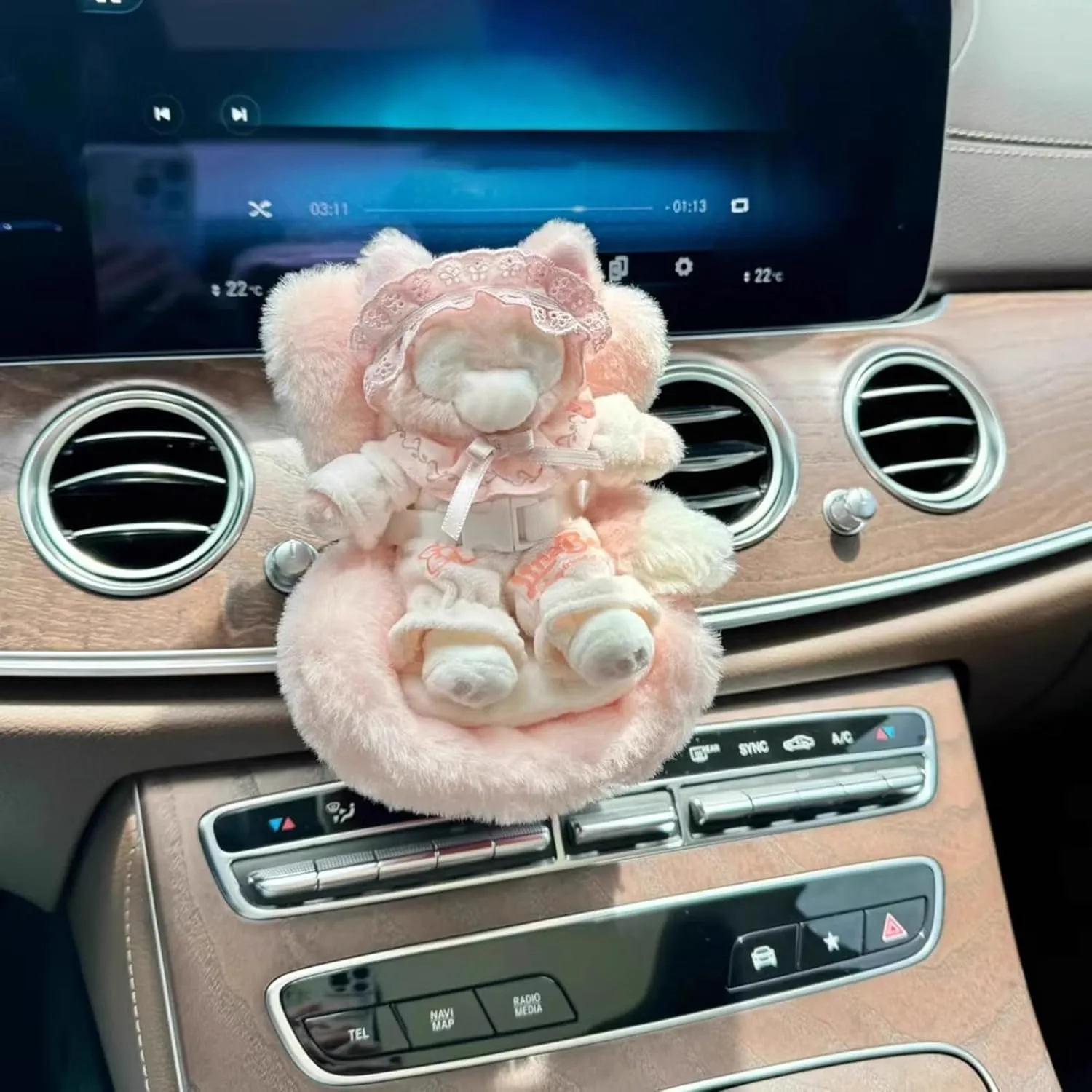 Doll Car Seat for 10-17cm Dolls, Doll Have a Seat with Clips onto Car Air Vent, Adjustable Belt and Desktop Stand Display Figures Car Ornament for Blind Box Doll Fans, Collectors (G)