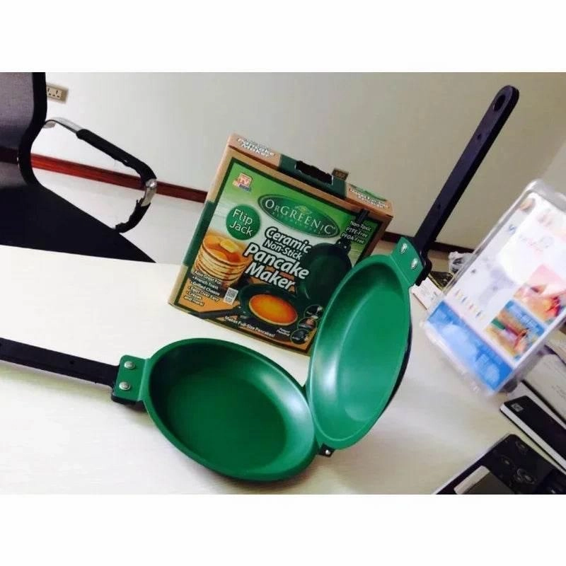 Double-Sided Pancake Frying Pan - Versatile Kitchen Utensil for Omelets and Steaks