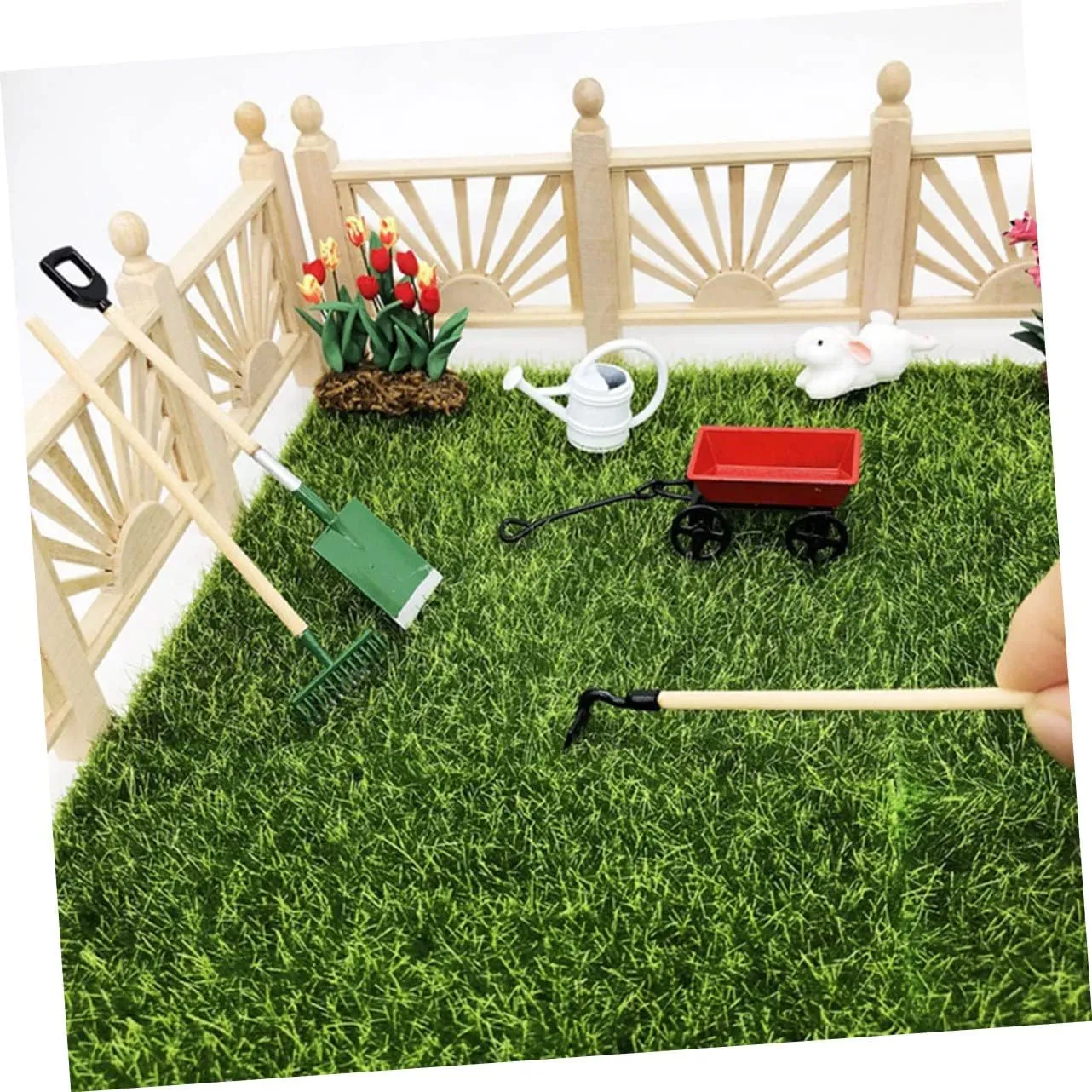 ERINGOGO 3sets Mini Dollhouse Kit Fairy Garden Accessories 8-Piece Set Dollhouse Garden Scenery Models Decorative Tools 8pcs*3