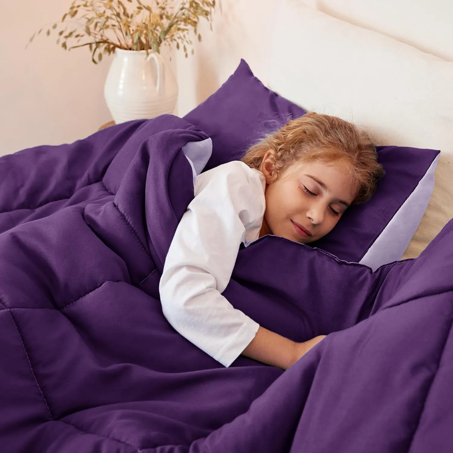 Exclusivo Mezcla Lightweight Summer Reversible Queen Size Comforter Set, Down Alternative Comforter with 2 Pillow Sham, Queen Size Bedding Set for All Seasons, Deep Purple/Lilac