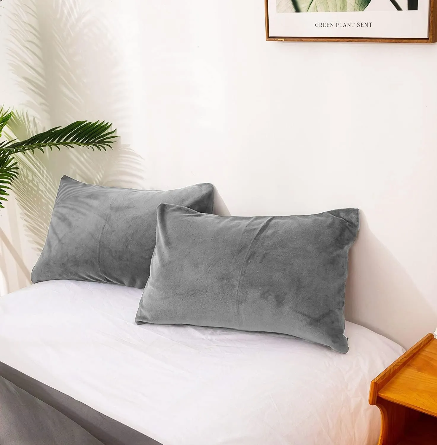 Houseri Velvet King Comforter Set - Fluffy Light Gray, Flannel Sherpa Women's and Men's Bedding