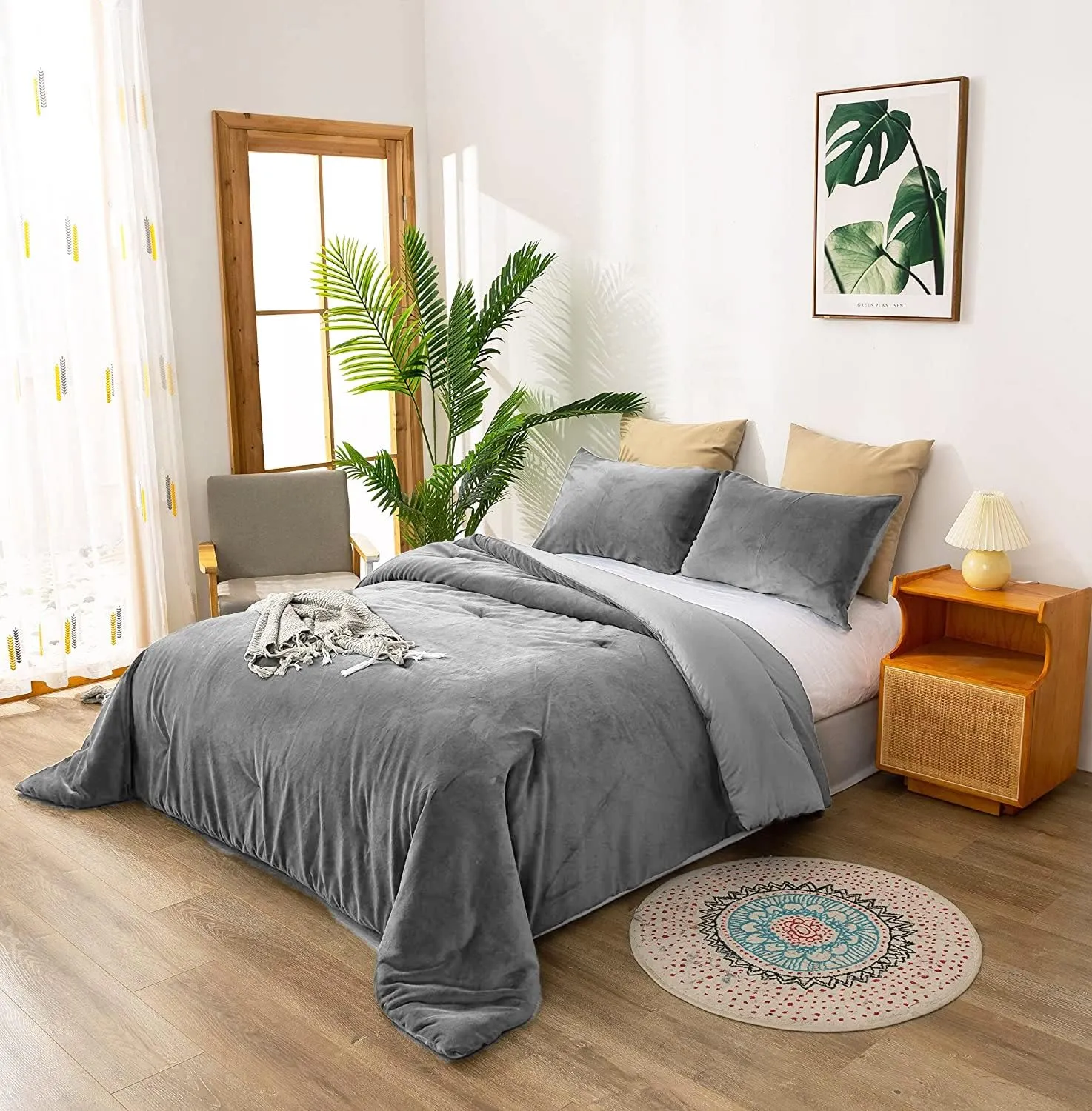 Houseri Velvet King Comforter Set - Fluffy Light Gray, Flannel Sherpa Women's and Men's Bedding