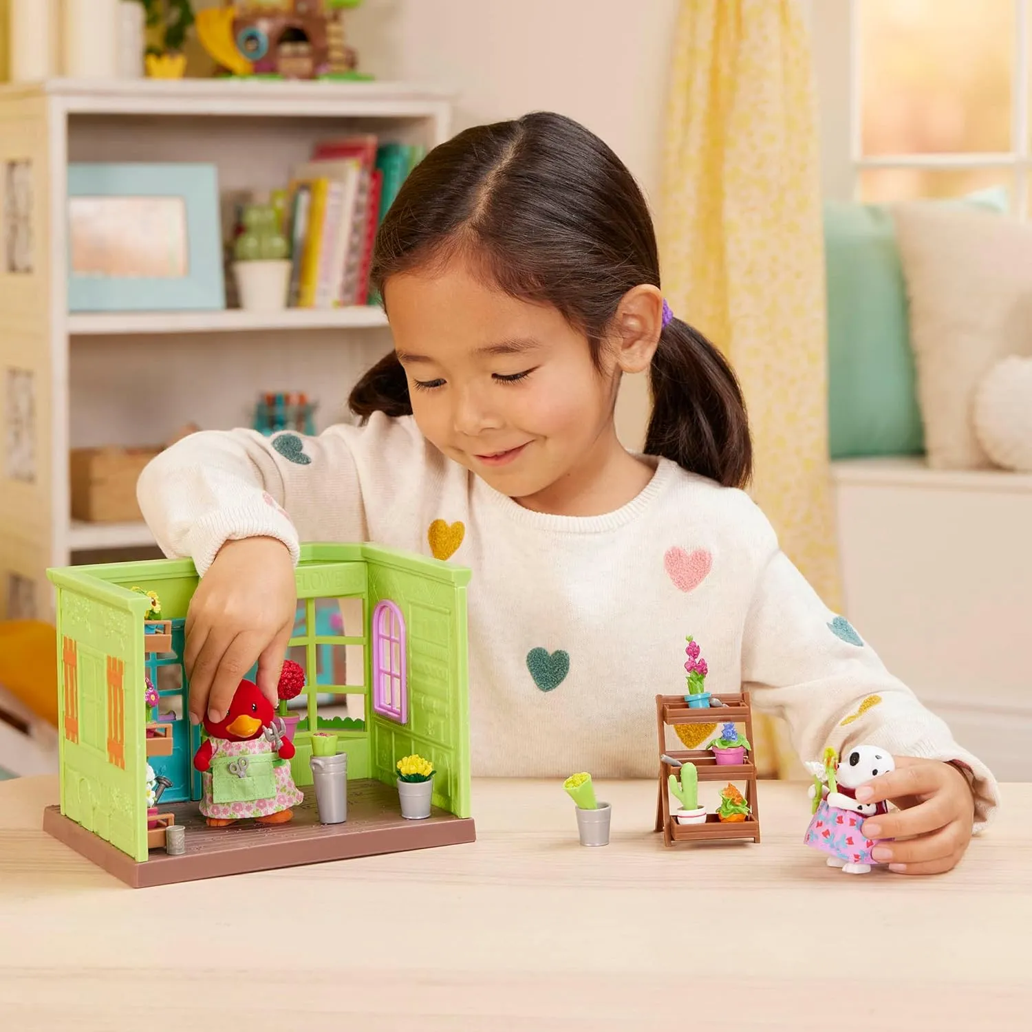Li'l Woodzeez – Li'l Petals Flower Shop – 29Pcs Dollhouse Playset – 2 Posable Doll Figures & 1 Storybook Included – Miniature Furnitures & Accessories – Stackable Playset for Kids 3 