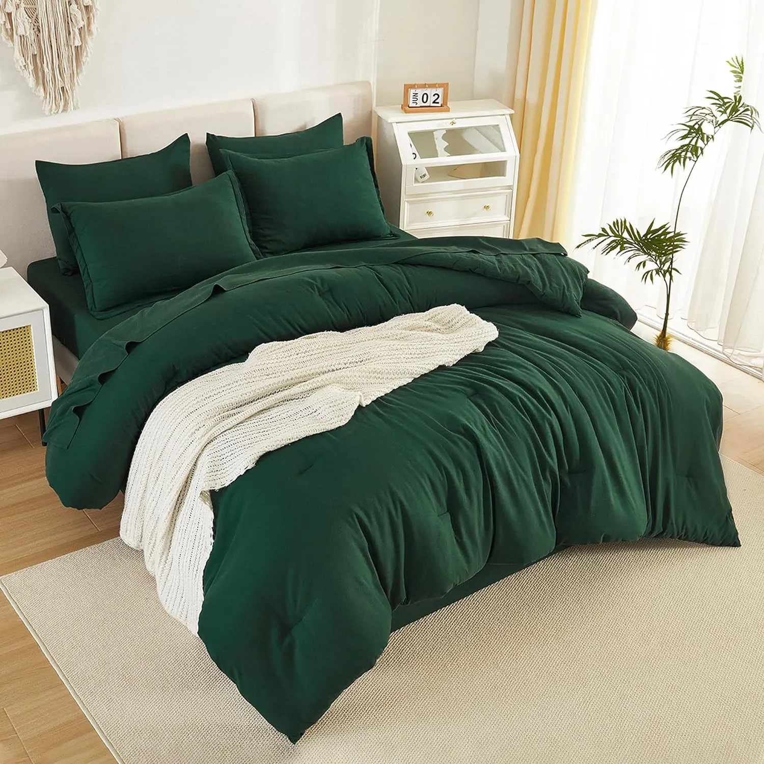 Litanika Queen Comforter Set Dark Emerald Green - 7 Pieces Bed in a Bag Queen Beddding Comforter Sets, Solid Lightweight Bed Set with Comforter, Sheets, Pillowcases & Shams