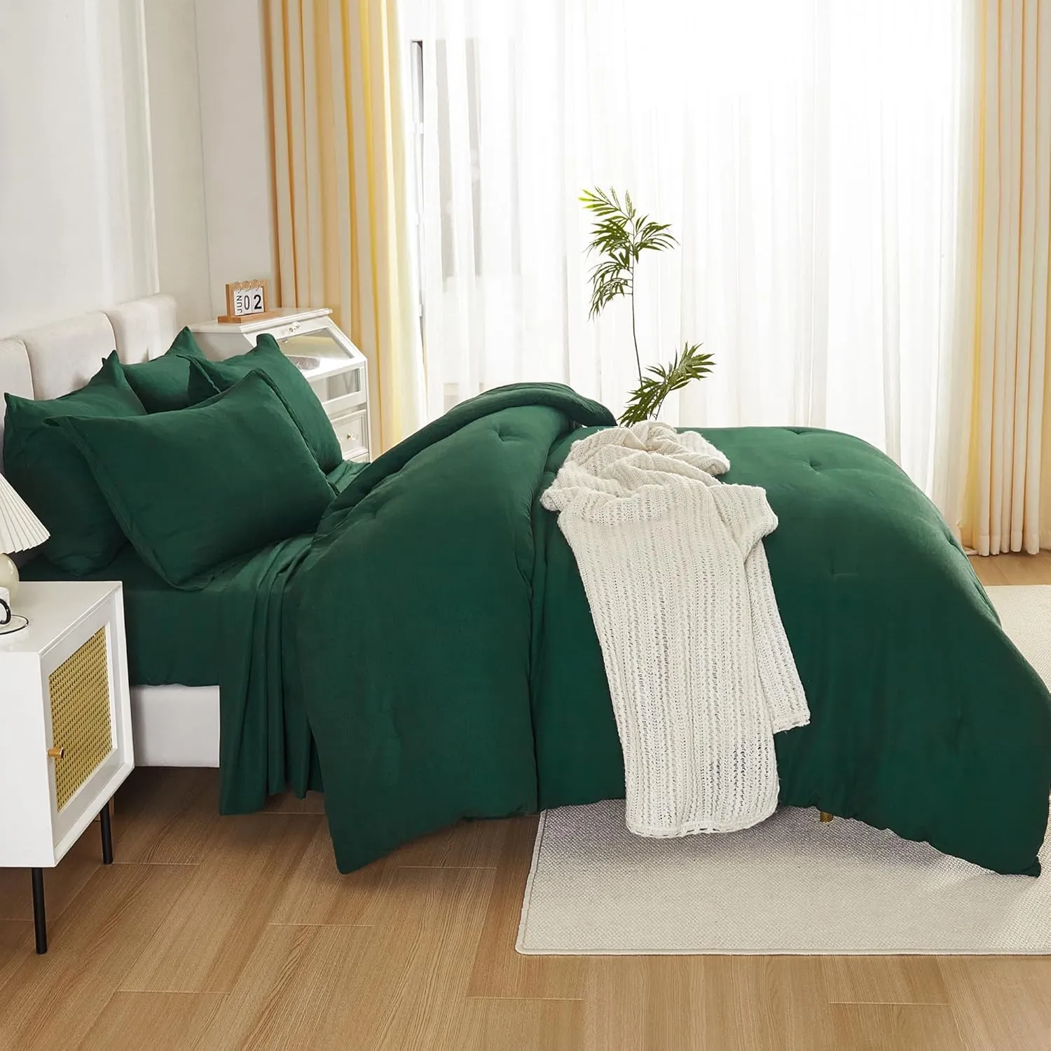 Litanika Queen Comforter Set Dark Emerald Green - 7 Pieces Bed in a Bag Queen Beddding Comforter Sets, Solid Lightweight Bed Set with Comforter, Sheets, Pillowcases & Shams