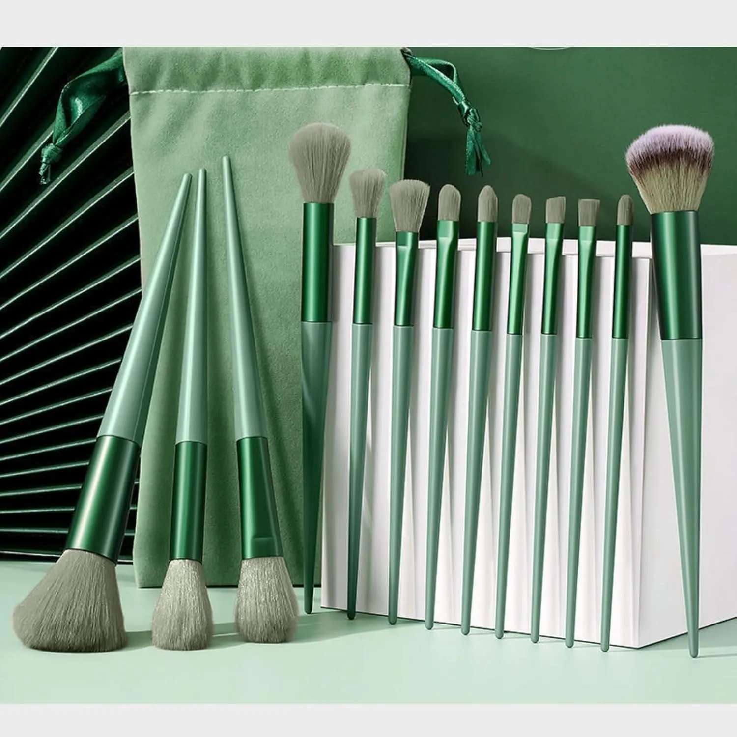 Makeup Brushes 13 Pcs Set, Professional Makeup Kit,Make up Brush Foundation Brush Eyebrow Eyeshadow Brush Contour Blush Concealer Powder Brush with Case (Green)