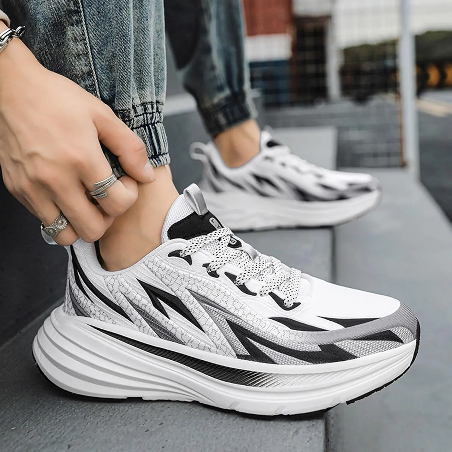 Men's High Top Lace Up Anti Slip Graffiti Basketball Shoes, Arch Support Casual Men's Breathable Running Shoes, Fitness Cushioning Training Shoes