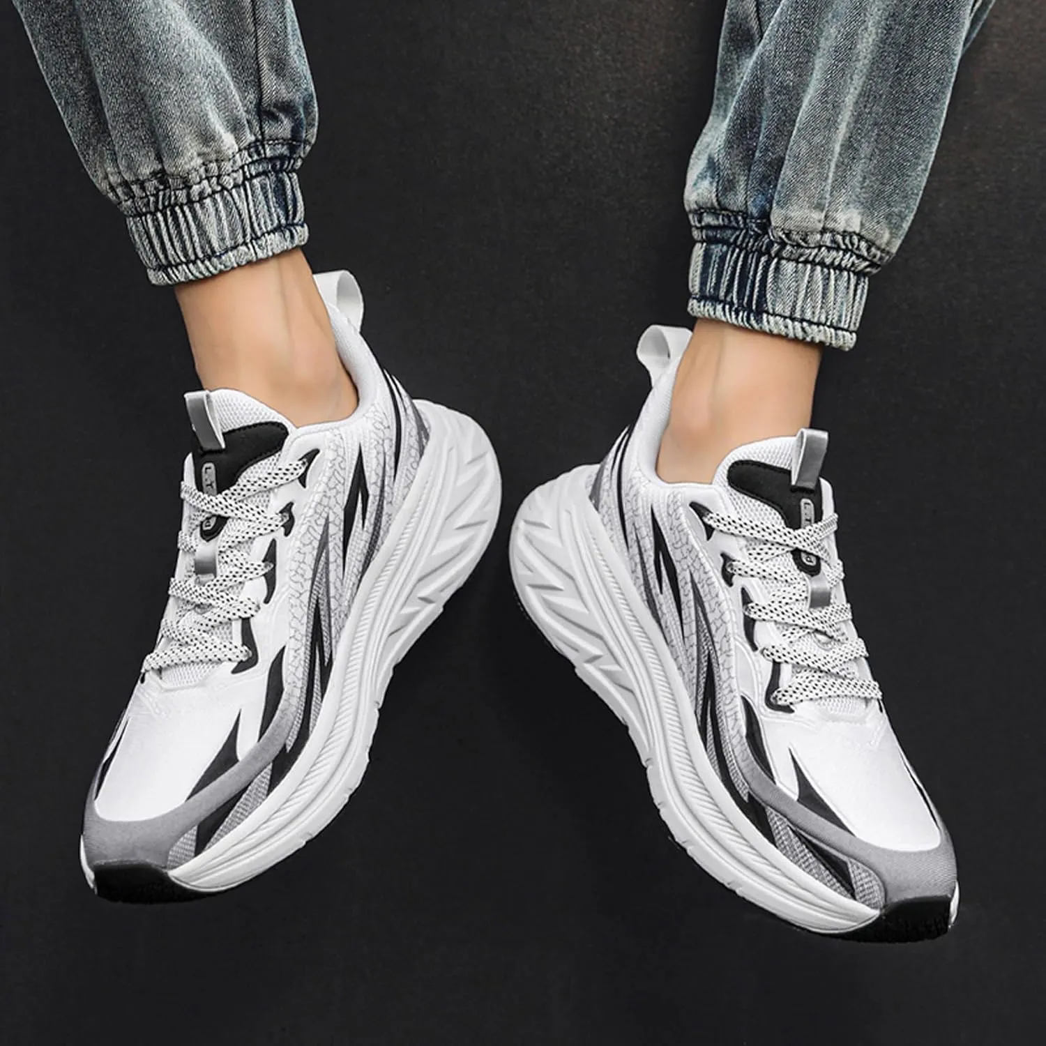 Men's High Top Lace Up Anti Slip Graffiti Basketball Shoes, Arch Support Casual Men's Breathable Running Shoes, Fitness Cushioning Training Shoes