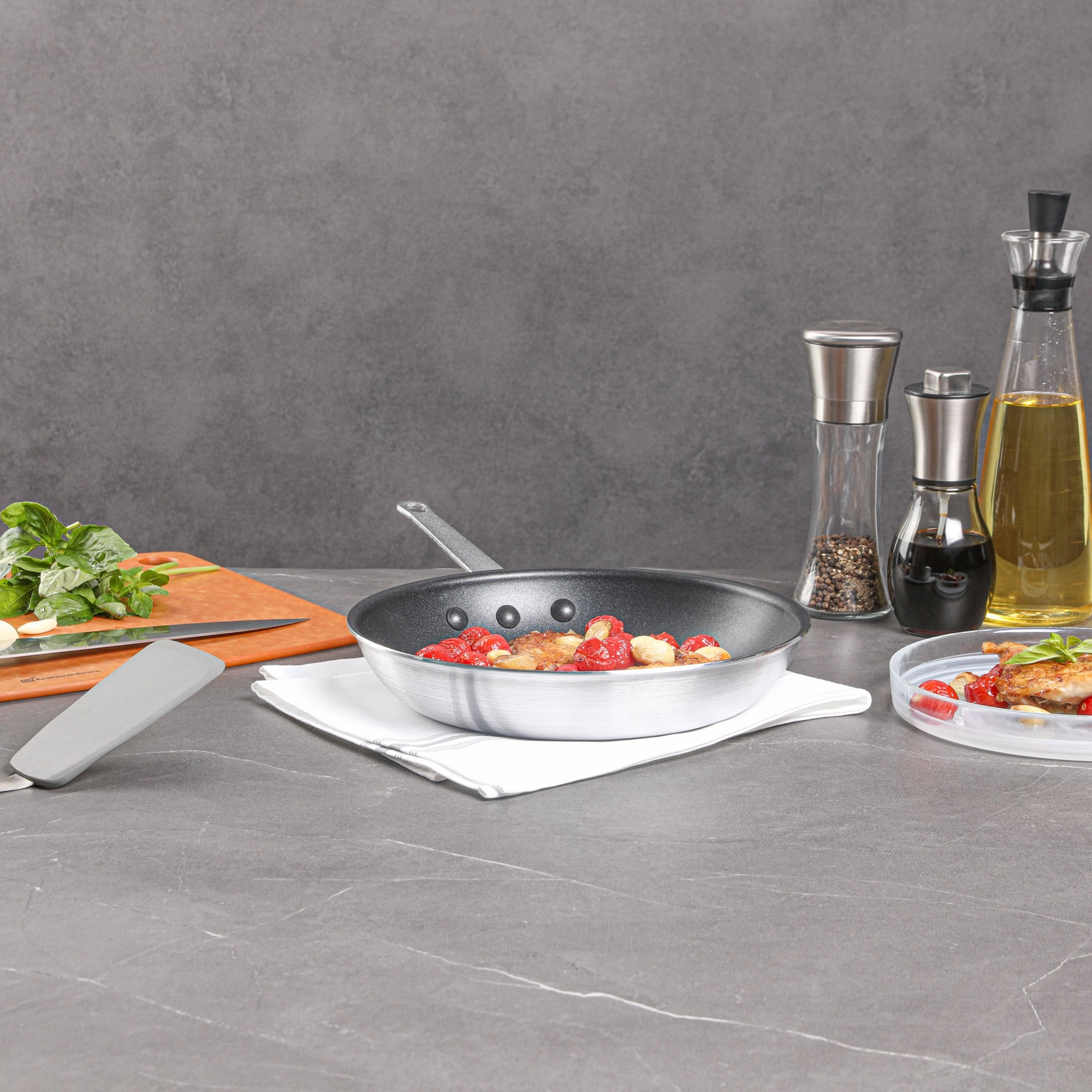Met Lux Aluminum 10" Fry Pan - Non-Stick - 6 count box