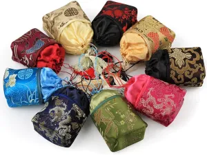 MIAO JIN 8Pcs Silk Brocade Drawstring Jewelry Pouch Bag Coin Purse traditional Embroider Sugar Gift bag for Women Girls Necklace Earring Bracelet Lipstick (Random Color)