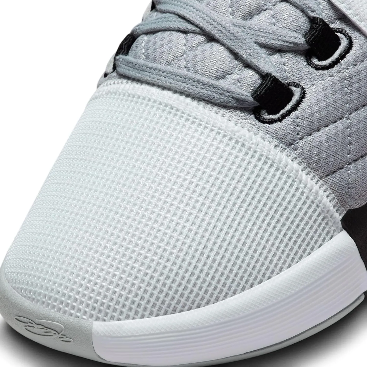 Nike Men's Basketball Shoe