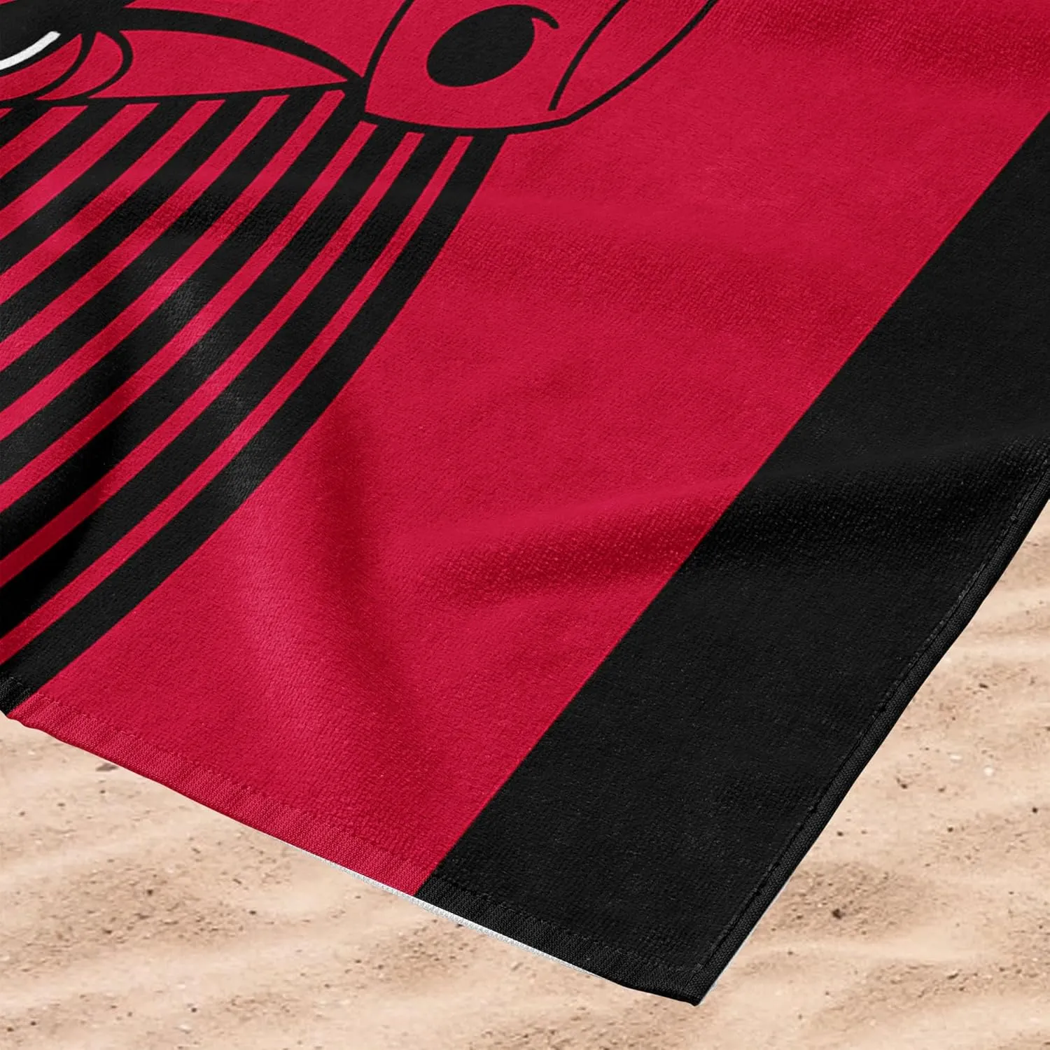 NORTHWEST NBA Officially Licensed Chicago Bulls 30" x 60" Microfiber Beach Towel