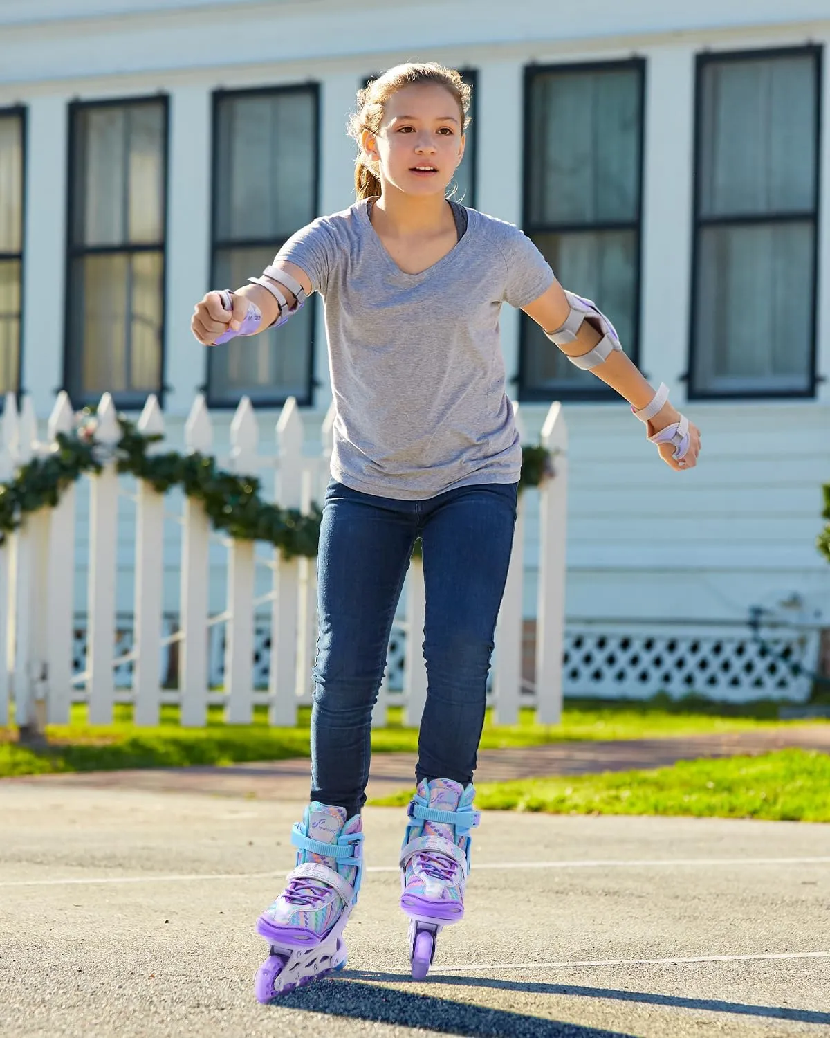 Sportneer 4 Size Adjustable Inline Skates for Girls, Kids Inline Skates Size 12C-9 with Light Up Wheels Roller Blade with Protective Gear Set for Kids Girls Women Beginners Indoor & Outdoor Use