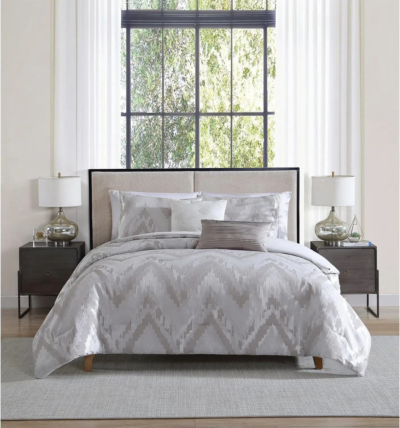 TAHARI Home - Queen Size Comforter, 5-Piece Jacquard Bedding Set with Matching Shams & Decorative Pillows (Lilliana Collection, Light Grey)
