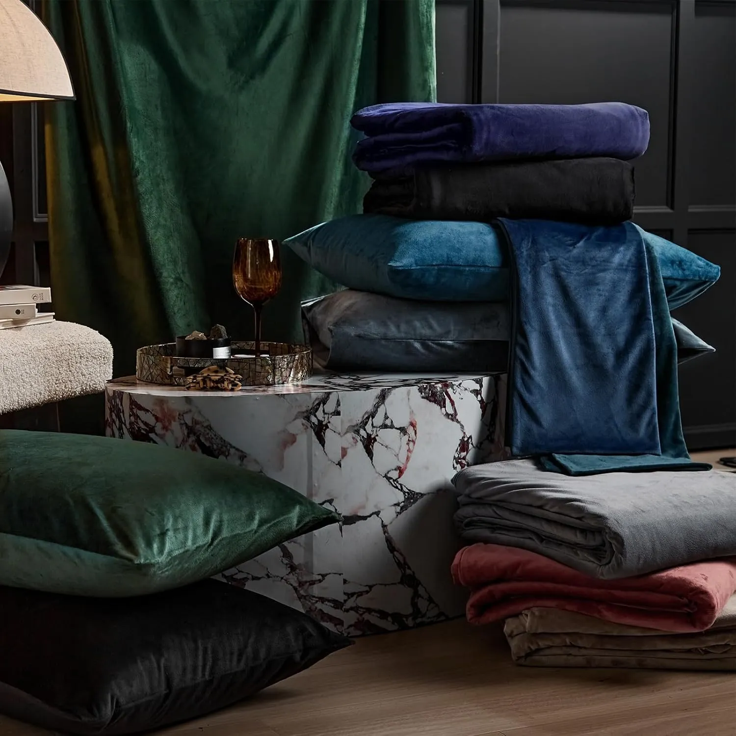WARMDERN Dark Grey Flannel Velvet Duvet Cover King Size Duvet Cover Bedding Sets, 3pcs Ultra Soft Luxury Textured Modern Crystal Velvet Duvet Covers with Zipper Closure(Dark Grey, King)