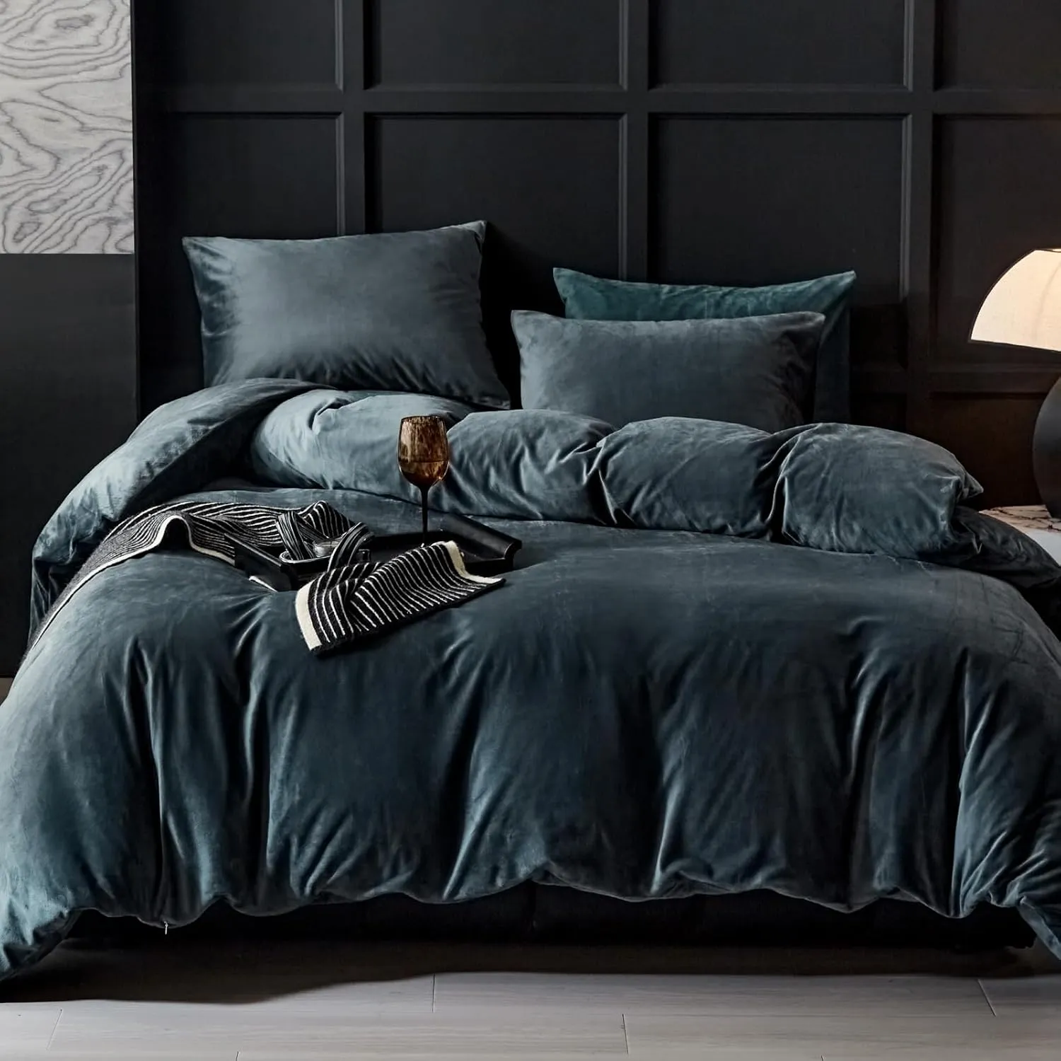 WARMDERN Dark Grey Flannel Velvet Duvet Cover King Size Duvet Cover Bedding Sets, 3pcs Ultra Soft Luxury Textured Modern Crystal Velvet Duvet Covers with Zipper Closure(Dark Grey, King)
