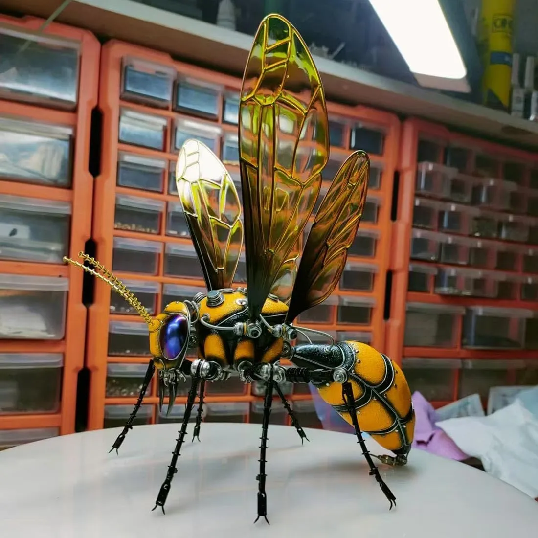 Wasp Bionic Metal Mechanical Model, Finished Version in Purple, Creative Collectible Toy Gift for Adults, Unique Desk Decor and Educational STEM Model