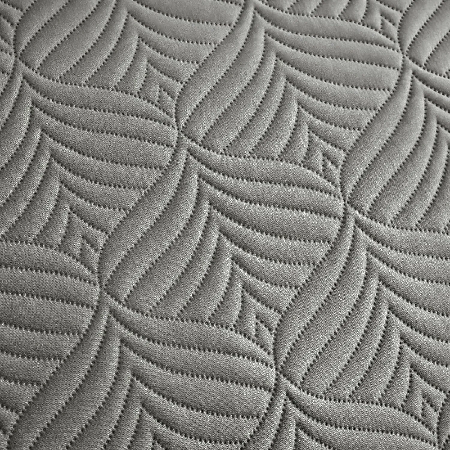 Whale Flotilla Elegant Extra Soft Quilt Set Twin Size, 2-Piece Lightweight Modern Geometric XL Twin Quilt Bedding Sets Bedspread Coverlet for All Seasons, Grey