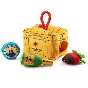 woof clicquot trunk activity house