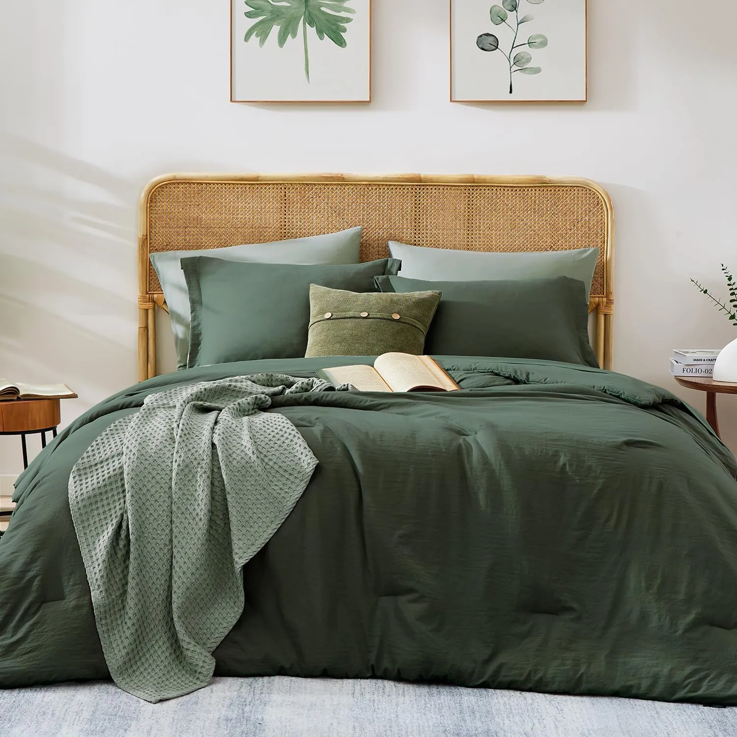 WRENSONGE King Comforter Set, 7 Pieces Deep Forest Soft Bed in a Bag King with Fitted Sheet, Flat Sheet, 2 Pillow Shams, and 2 Pillowcases- Warm Bedding Set for All Season