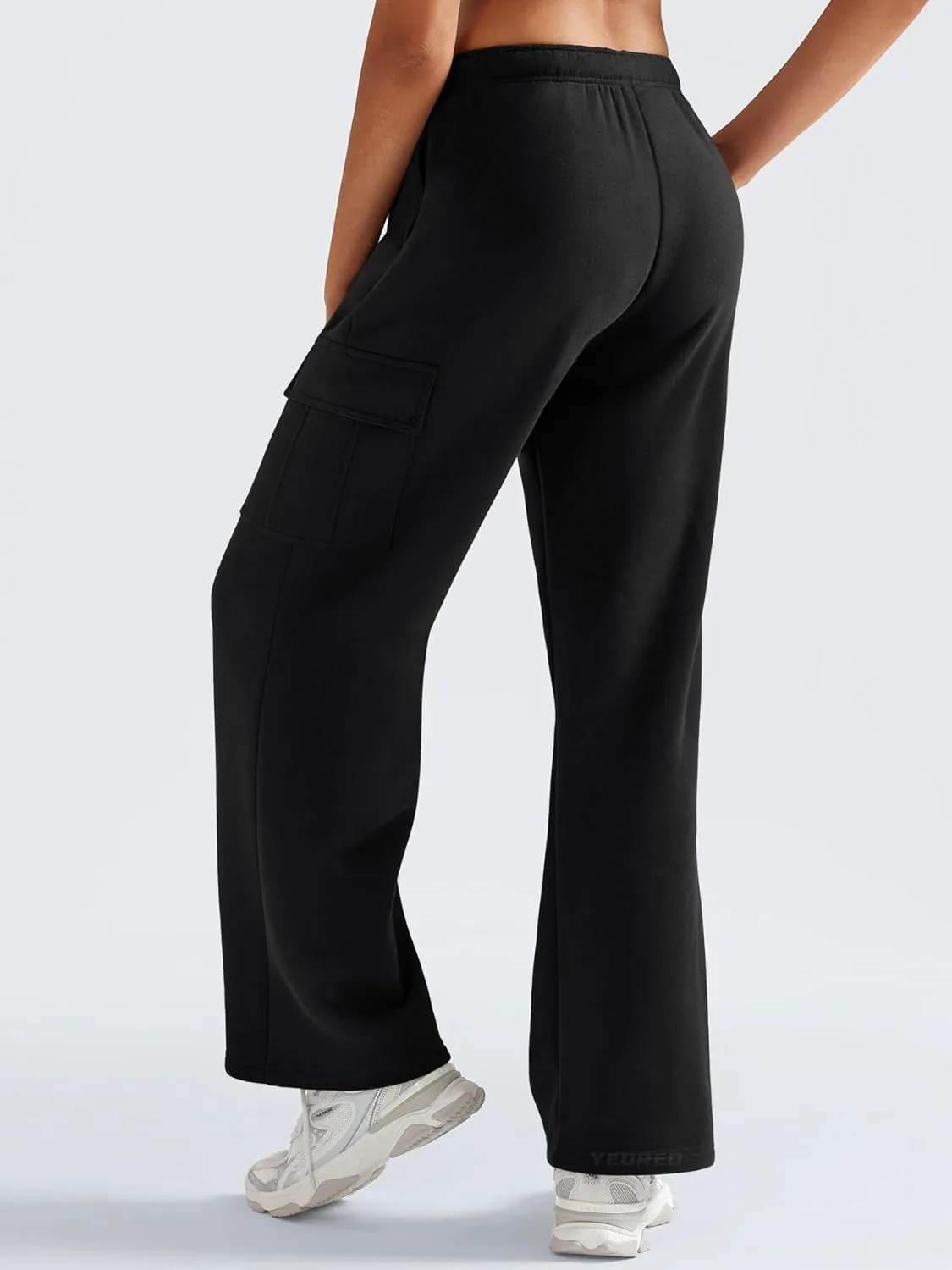 YEOREO Sweatpants Womens Cargo Pants Fleece Lined Wide Leg Joggers Baggy Drawstring Nairi Sweat Pants with Pockets