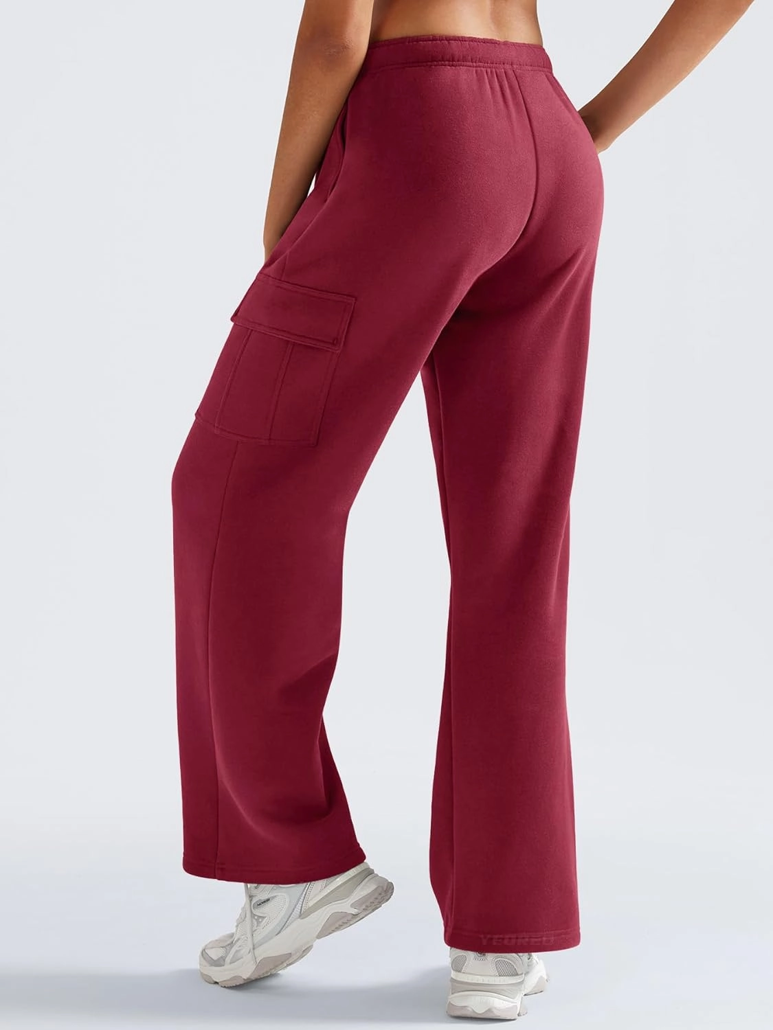 YEOREO Sweatpants Womens Cargo Pants Fleece Lined Wide Leg Joggers Baggy Drawstring Nairi Sweat Pants with Pockets