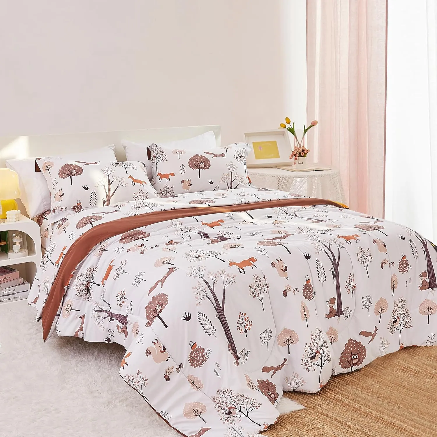 Yibeizi Kids Comforter Set for Boys Girls Full Size, Cute Quilted Woodland Forest Animal Print Fall Bedding with Pillow Sham, Lightweight Soft Breathable Machine Camping Themed Bed Set 3 Piece